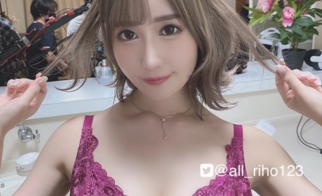 JUL-420 企划女优晋升专属女优《藤森里穂》成功逆袭…在线观看平台三部经典看了吗？！