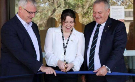 澳大利亚纽卡斯尔大学首个国际留学生服务中心正式开幕