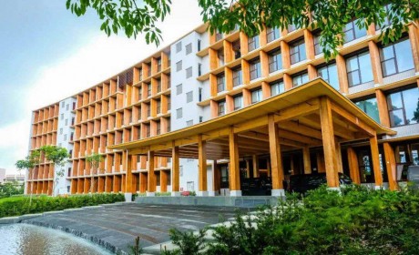 新加坡南洋理工大学最新木制地标建筑“大地之室”正式启用