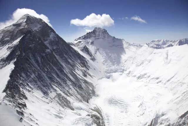 科学家将在珠峰高处测试积雪融化情况